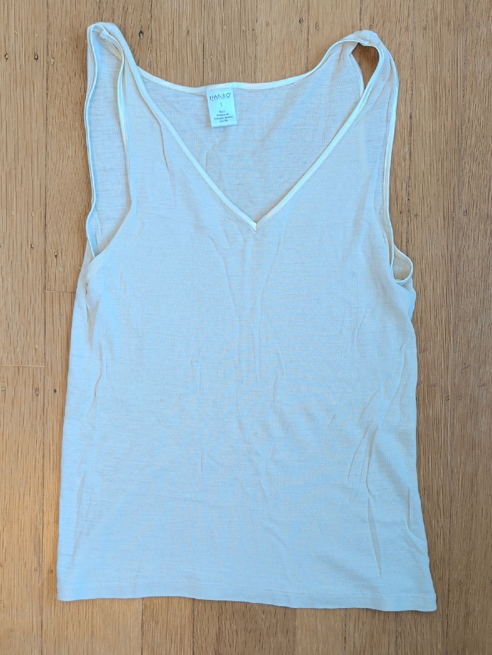 Hanro Cream V-Neck Lightweight Tank Top